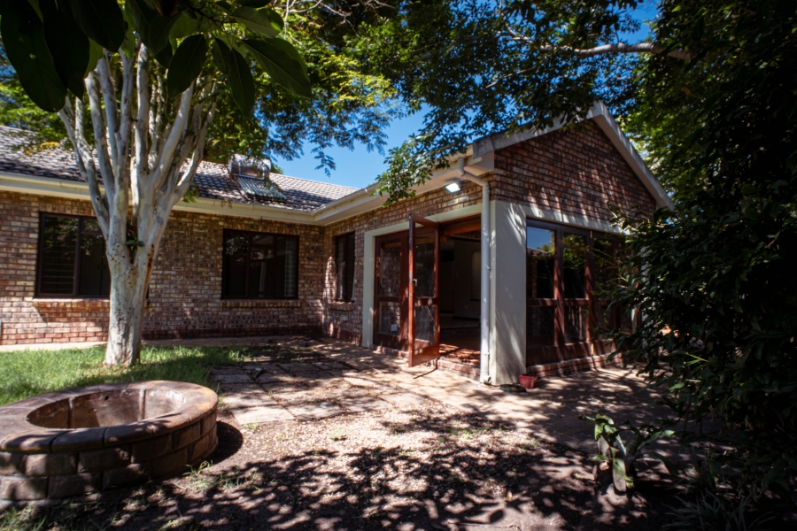 4 Bedroom Property for Sale in Heather Park Western Cape